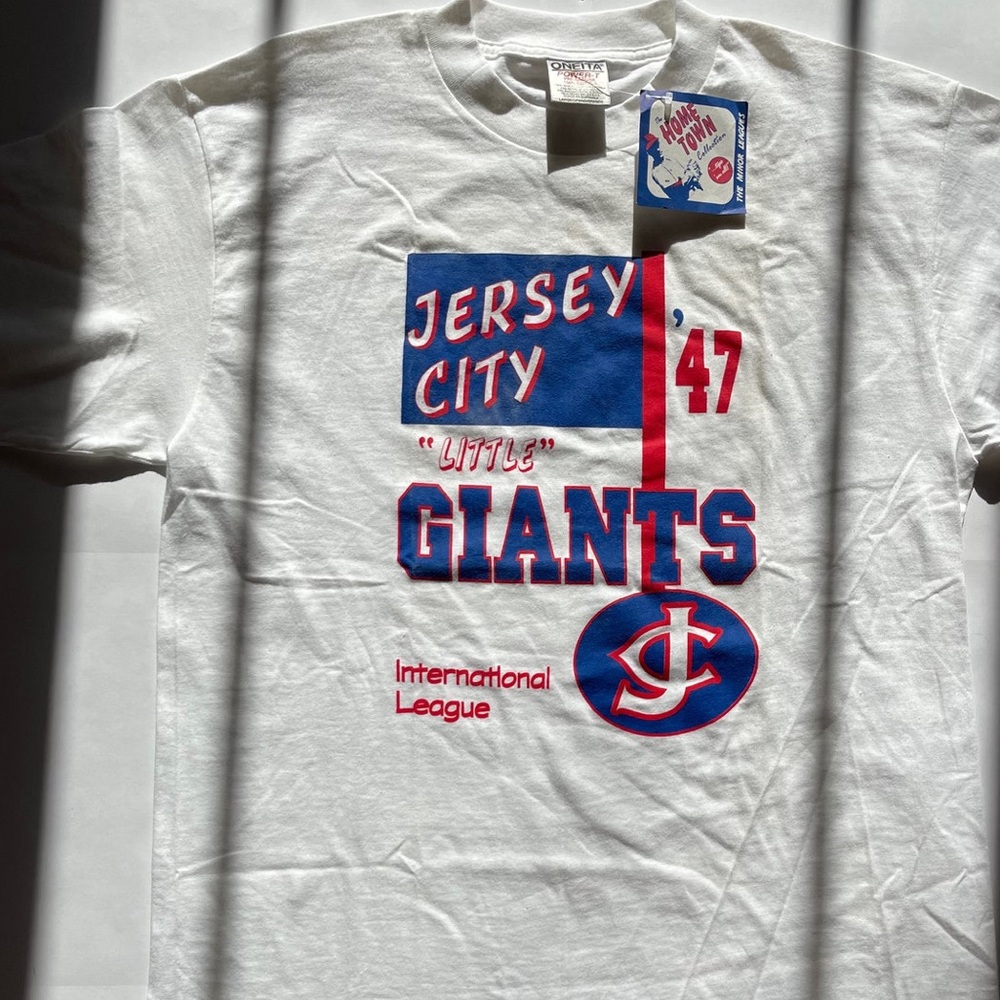 Perfect NWT Vintage Jersey City “Little Giants” Tee ❤️💙